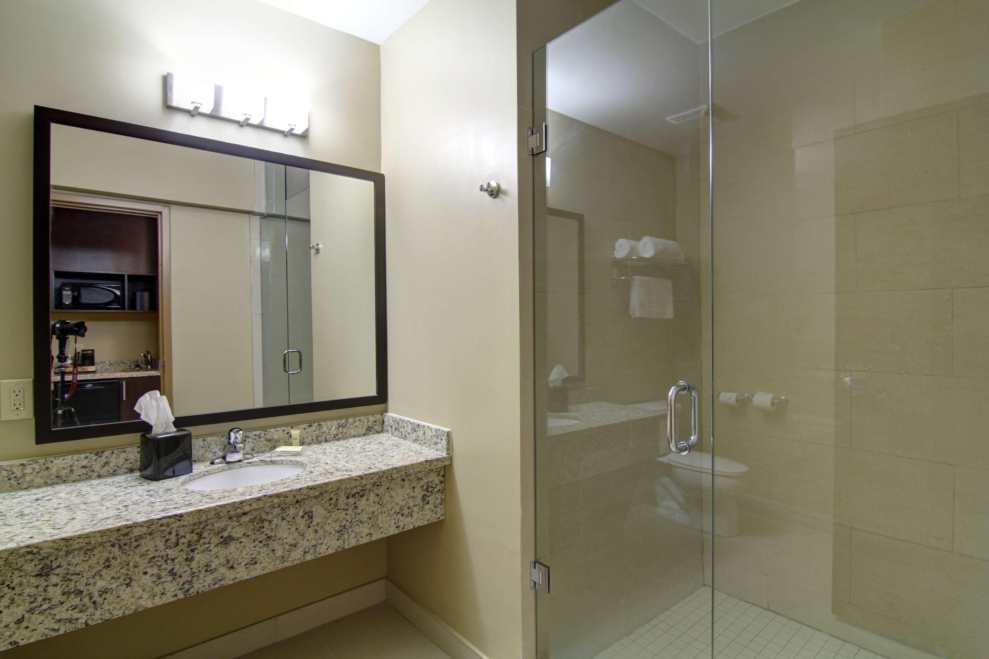Best Western Plus Bowmanville Kültér fotó
